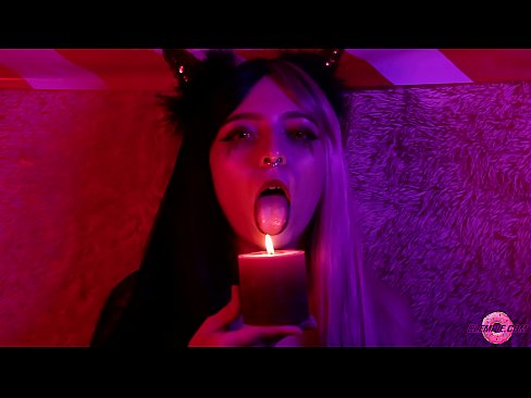 ❤️ Μια παθιασμένη πίπα από ένα σέξι Succubus με ένα σπέρμα στο στόμα της. ❤❌ Απλά πορνό ️